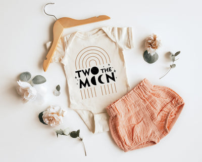 Two The Moon, 2nd Birthday Outfit, Toddler Birthday Theme, Cute Toddler Bodysuit, Gender Neutral Bodysuit, Space Kid Birthday, Baby Bodysuit