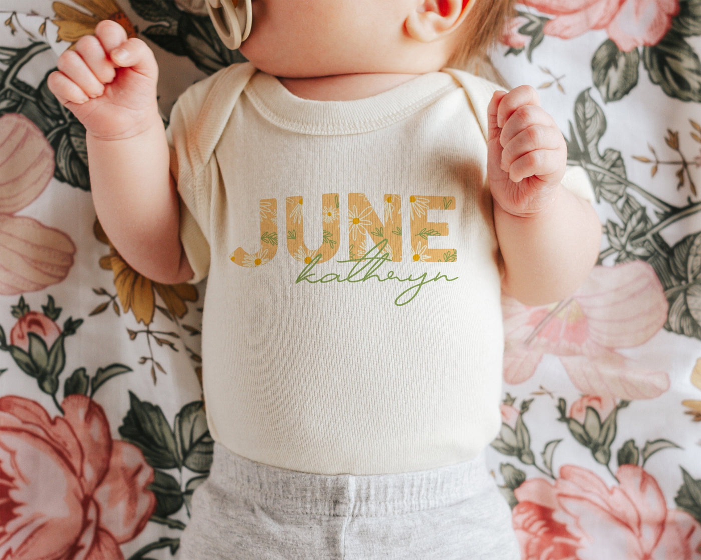 Personalized Newborn Outfit, Coming Home Outfit, Baby Name Announcement, Baby Name Bodysuit, Personalized Baby Bodysuit, Custom Baby Romper